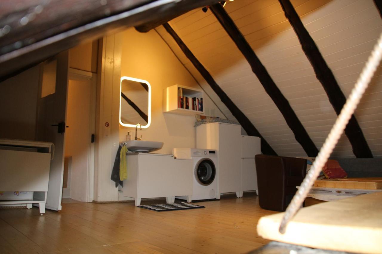 Airolo With Private Parking Apartment Exterior photo