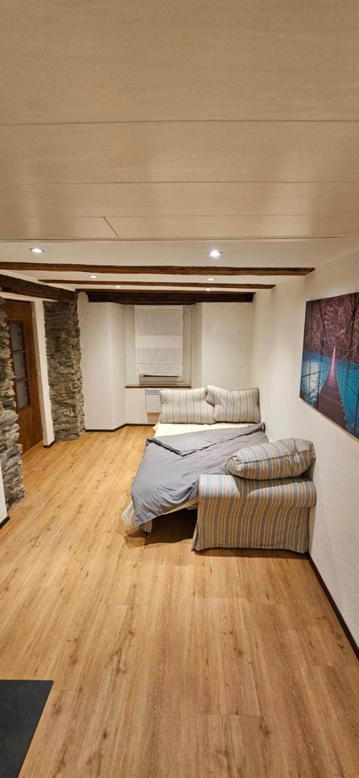 Airolo With Private Parking Apartment Exterior photo